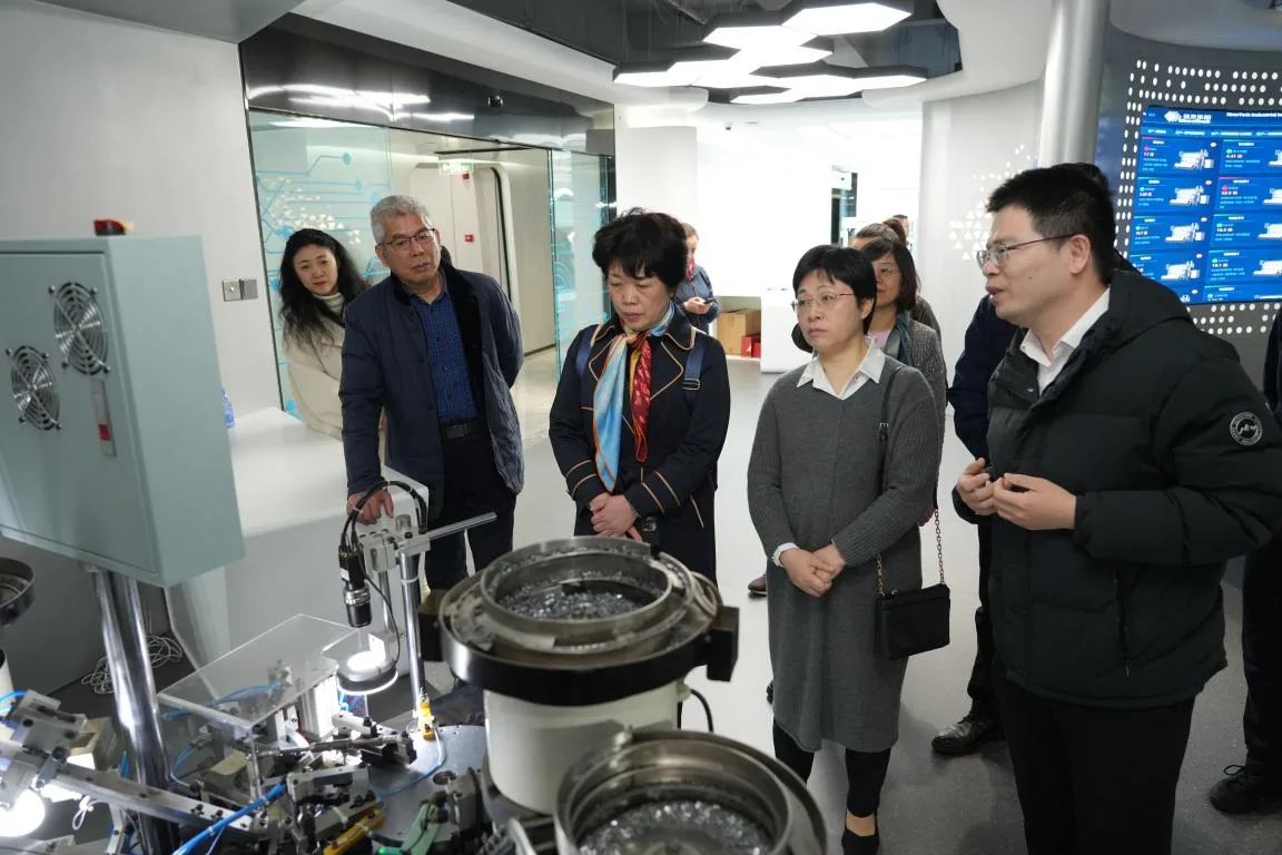 上海市欧美同学会领导及专家代表团一行莅临调研